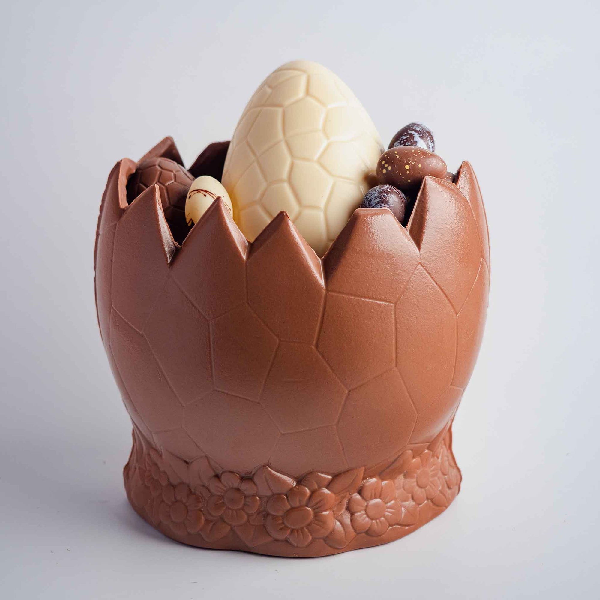 Easter Figurines: XL Hatched Egg